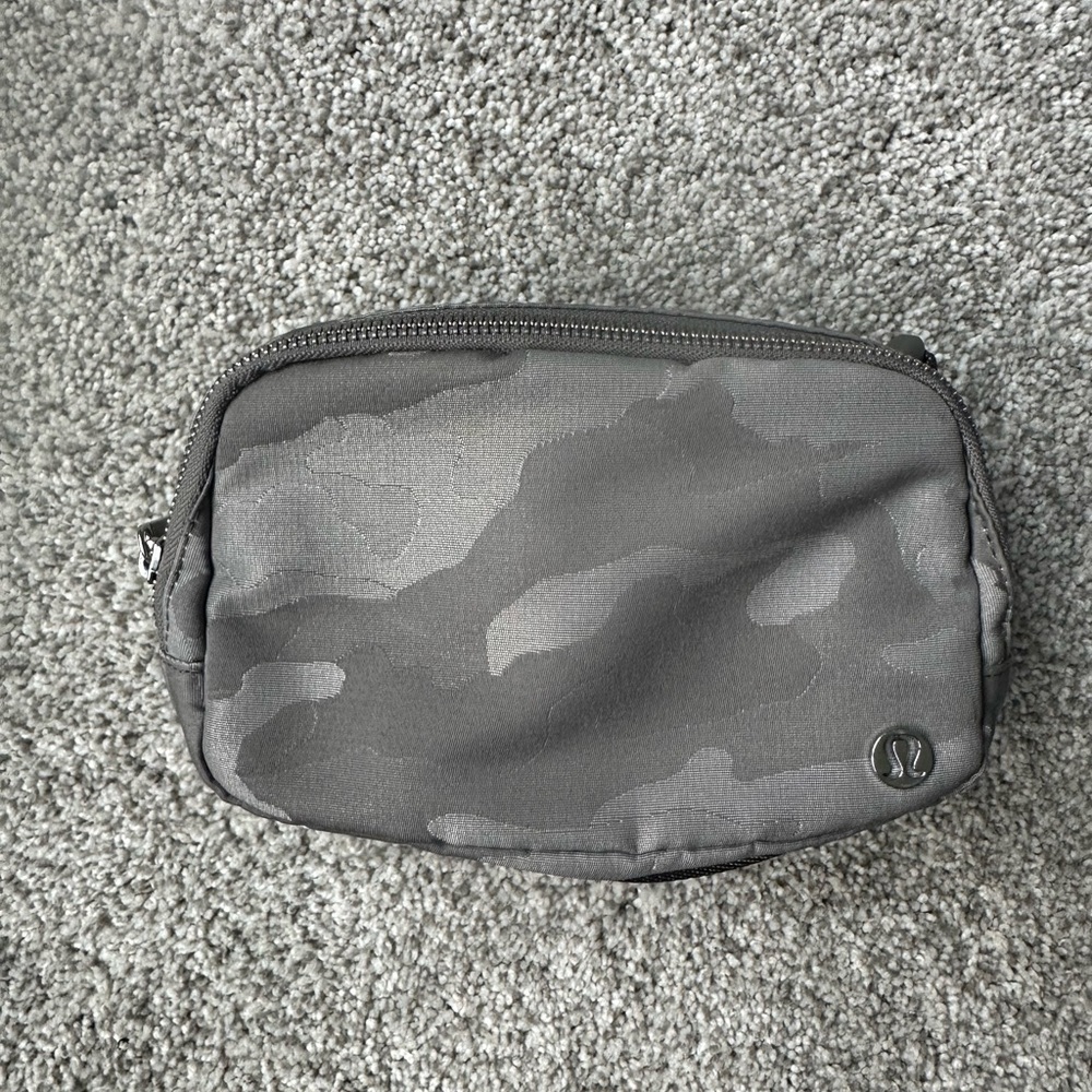lululemon athletica Gray Belt Bag Camouflage Design